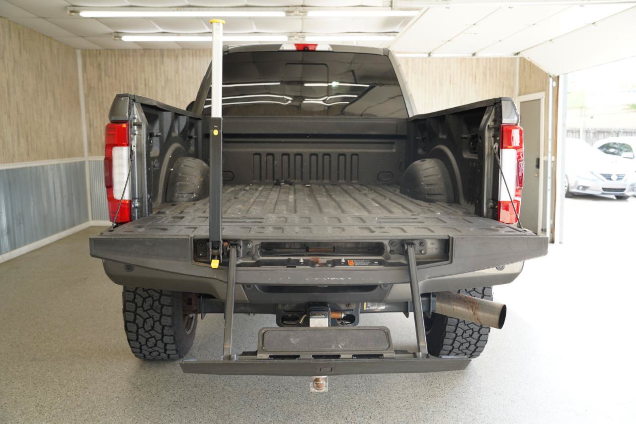 Used 2019 Ford F250 Platinum w/ Platinum Ultimate Package AWD/4WD image 38