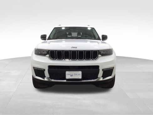 Used 2023 Jeep Grand Cherokee L Limited AWD/4WD image 4