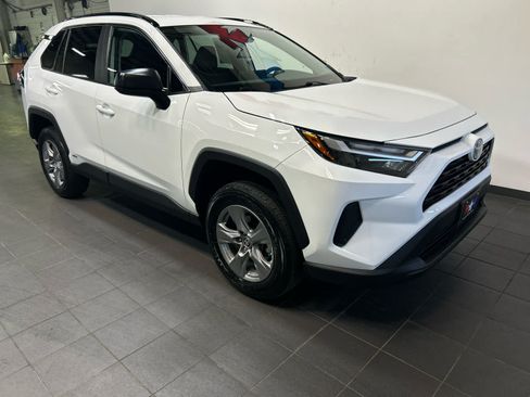 Used 2024 Toyota RAV4 LE AWD/4WD image 2