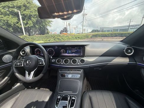 Used 2019 Mercedes-Benz E 300 4MATIC image 18