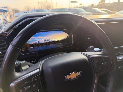 Used 2024 Chevrolet Silverado 1500 High Country w/ Technology Package image 12