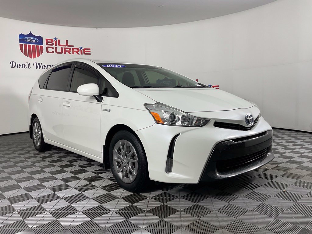 Used 2017 Toyota Prius V Three FWD image 1