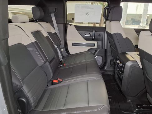 Used 2026 GMC Hummer EV SUV w/ LPO, Illumination Package AWD/4WD image 7
