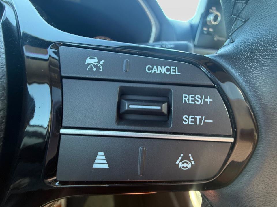 Certified 2025 Honda Pilot Touring image 23