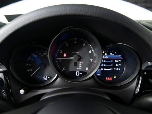 New 2026 Porsche Macan AWD/4WD image 23