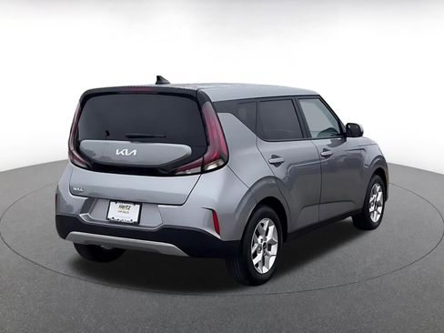Used 2025 Kia Soul LX w/ LX Technology Package FWD image 14