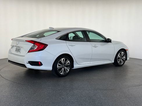 Used 2017 Honda Civic EX-L image 3