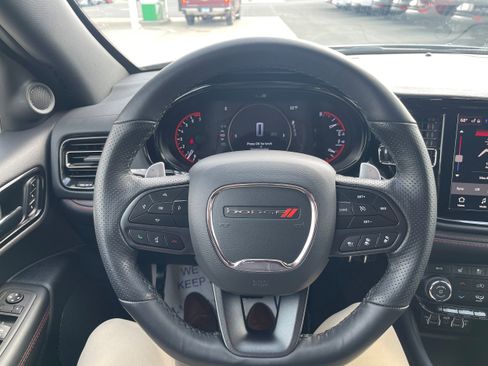 Used 2024 Dodge Durango GT image 18