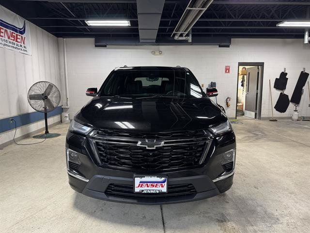 Used 2023 Chevrolet Traverse Premier w/ Redline Edition AWD/4WD image 2