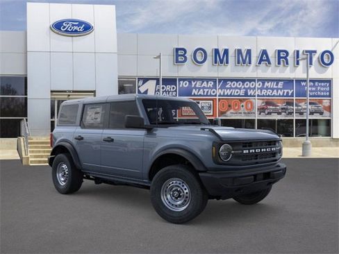 New 2025 Ford Bronco 4-Door image 7