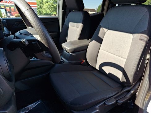 Used 2025 Chevrolet Colorado Trail Boss AWD/4WD image 13