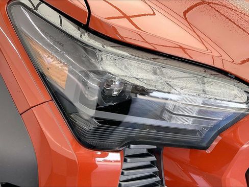 New 2025 Toyota Tacoma TRD Off-Road image 15