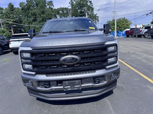 Used 2024 Ford F350 Lariat w/ Lariat Ultimate Package AWD/4WD image 2