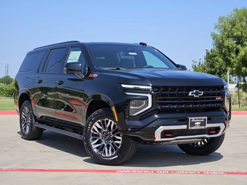 New 2026 Chevrolet Suburban Z71 w/ Comfort Package AWD/4WD image 1