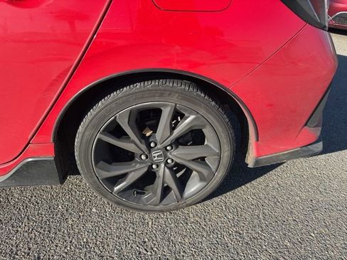 Used 2017 Honda Civic Sport image 12