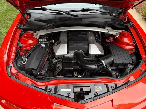 Used 2013 Chevrolet Camaro SS w/ SS Performance Package RWD image 67
