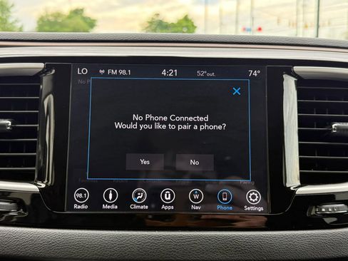 Used 2019 Chrysler Pacifica Touring Plus w/ Tire & Wheel Group FWD image 41