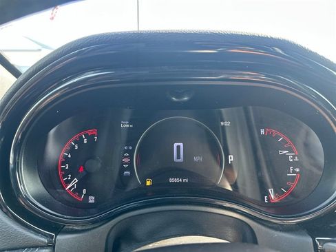 Used 2022 Dodge Durango GT RWD image 13