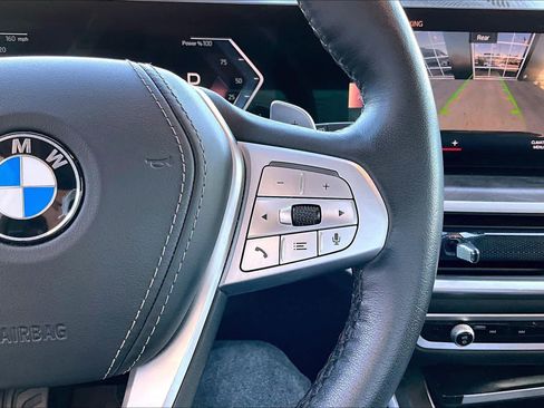 Used 2023 BMW X7 xDrive40i w/ Premium Package image 21