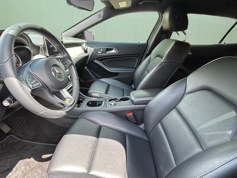 Used 2018 Mercedes-Benz GLA 250 4MATIC image 14