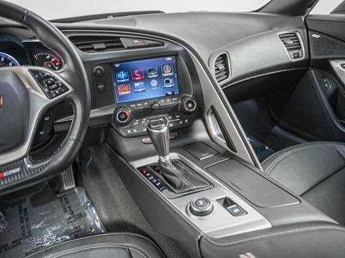Used 2017 Chevrolet Corvette Z06 RWD image 12