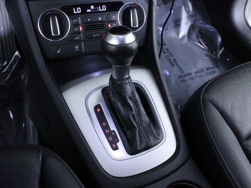 Used 2018 Audi Q3 2.0T Premium image 26