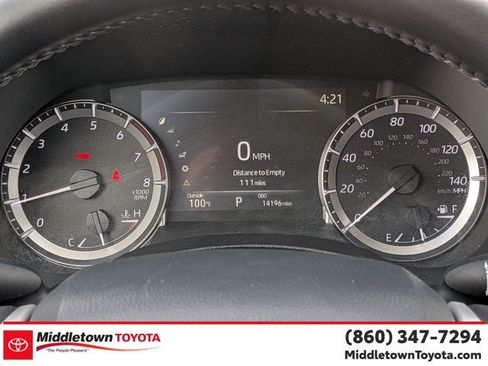 Used 2025 Toyota Highlander XLE AWD/4WD image 21