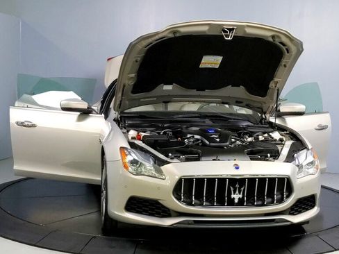 Used 2017 Maserati Quattroporte S Q4 image 2