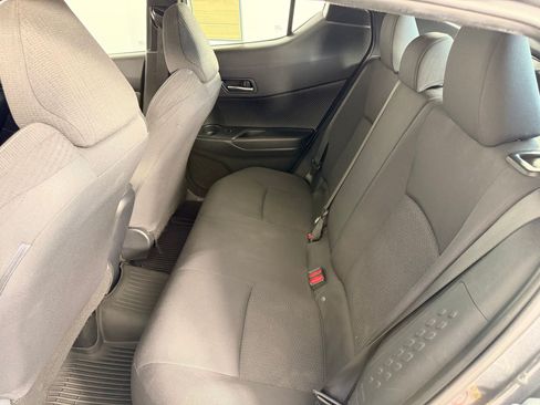 Used 2019 Toyota C-HR LE FWD image 23