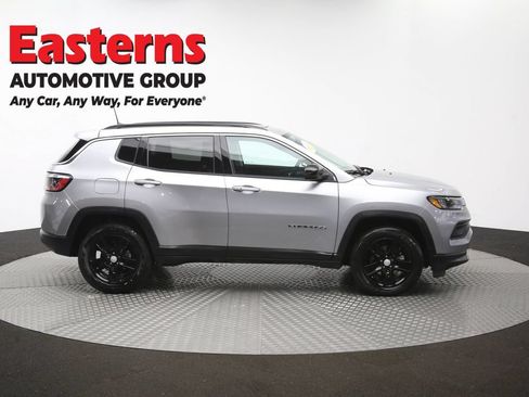 Used 2022 Jeep Compass Latitude w/ Sun and Sound Group AWD/4WD image 47
