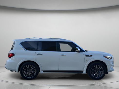Used 2019 INFINITI QX80 Luxe w/ Proactive Package AWD/4WD image 39