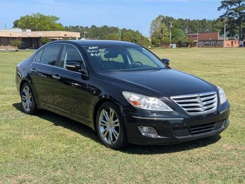 Used 2011 Hyundai Genesis 3.8 w/ Technology Pkg 4 image 1