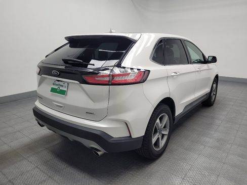 Used 2019 Ford Edge SEL w/ Equipment Group 201A FWD image 9