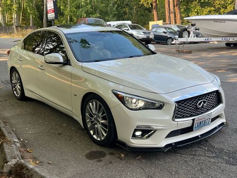 Used 2019 INFINITI Q50 Luxe w/ Essential Package (3.0T Luxe) AWD/4WD image 7