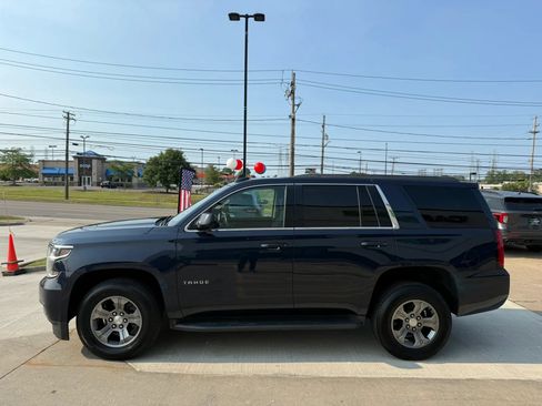 Used 2018 Chevrolet Tahoe LS w/ Skid Plate Package AWD/4WD image 7