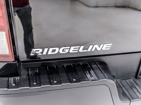 Used 2023 Honda Ridgeline Sport image 5