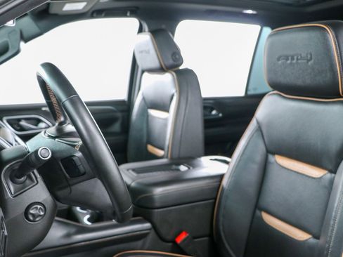 Used 2024 GMC Yukon AT4 AWD/4WD image 27