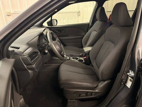 Used 2025 Subaru Forester Premium AWD/4WD image 5