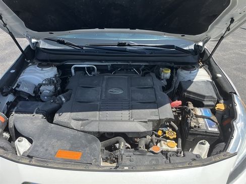 Used 2017 Subaru Outback 3.6R Limited AWD/4WD image 15