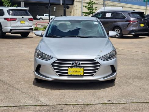 Used 2018 Hyundai Elantra SEL FWD image 2