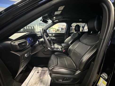 Used 2021 Ford Explorer ST w/ Equipment Group 401A image 8