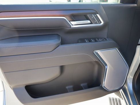 Used 2025 GMC Sierra 3500 Denali w/ Denali Reserve Package image 10