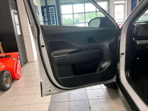 Certified 2026 Hyundai Kona SEL Sport AWD/4WD image 9