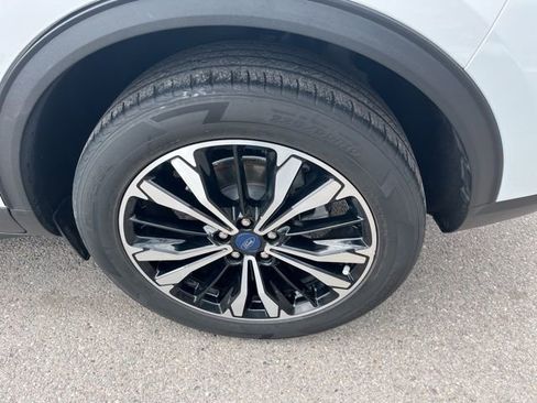 Used 2021 Ford Escape SEL w/ SEL Stealth AWD Package image 18