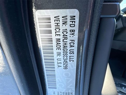 Used 2025 Jeep Grand Cherokee Laredo X w/ Luxury Tech Group I image 13