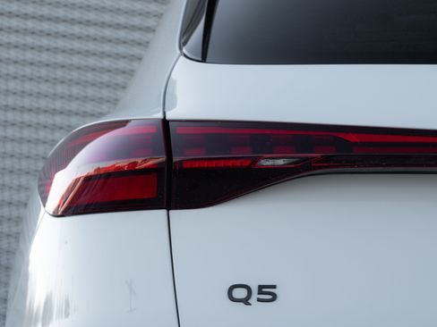 Certified 2025 Audi Q5 Premium Plus w/ Premium Plus image 30