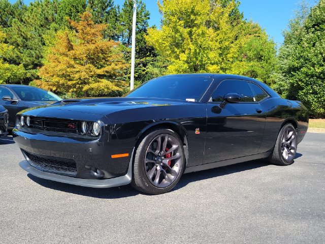 Used 2022 Dodge Challenger R/T Scat Pack w/ Plus Package RWD image 26