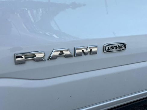 Used 2021 RAM 1500 Limited AWD/4WD image 12