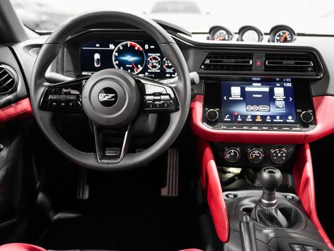 Used 2024 Nissan Z Performance w/ Floor Mat Package RWD image 13
