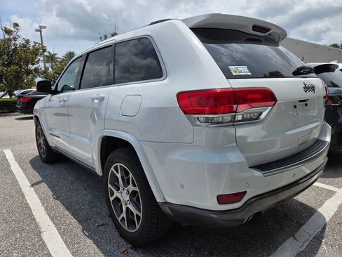 Used 2018 Jeep Grand Cherokee Limited RWD image 3